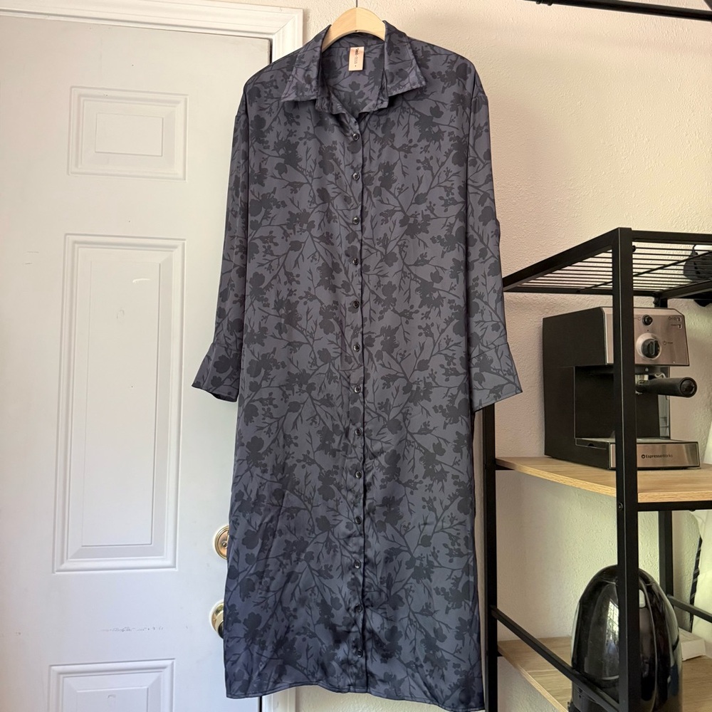 SMASH + TESS grey‎ floral satin long sleeve button up midi maxi shirt dress